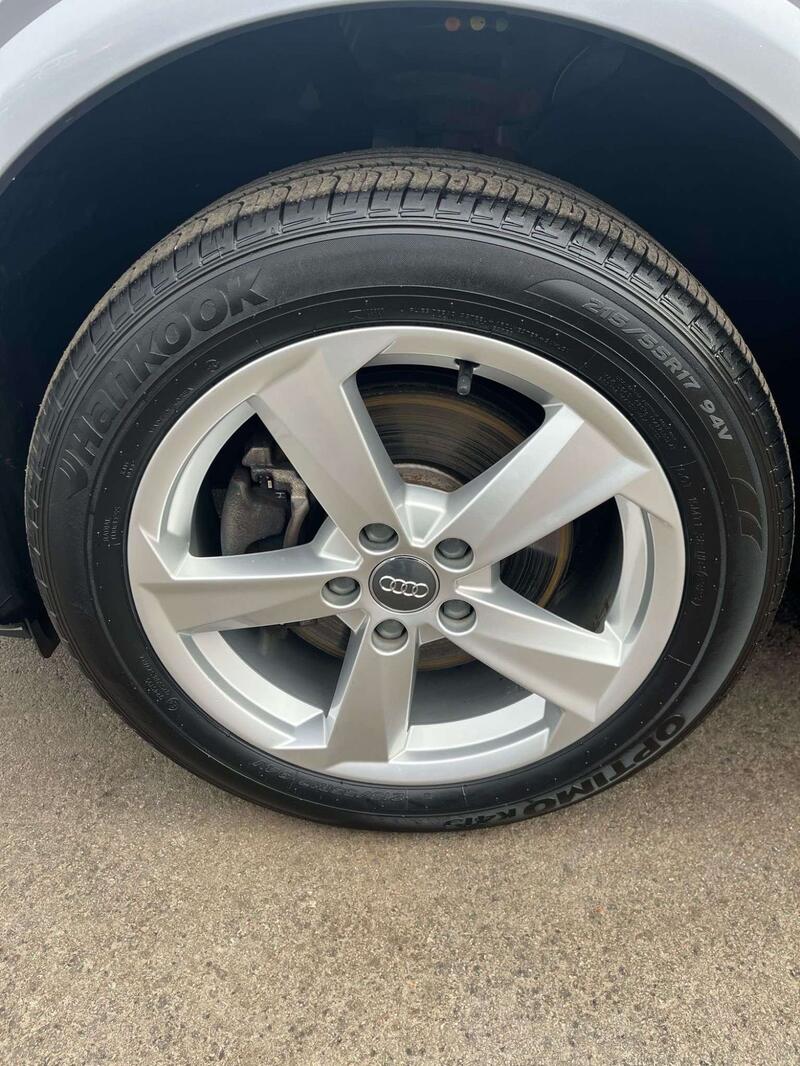 AUDI Q2