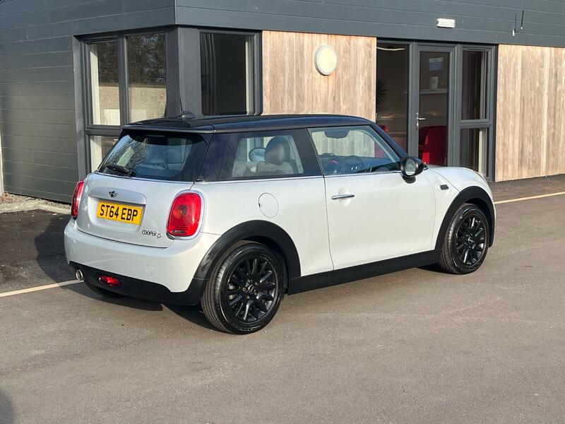View MINI HATCH 1.5 Cooper D 3-Door Hatch