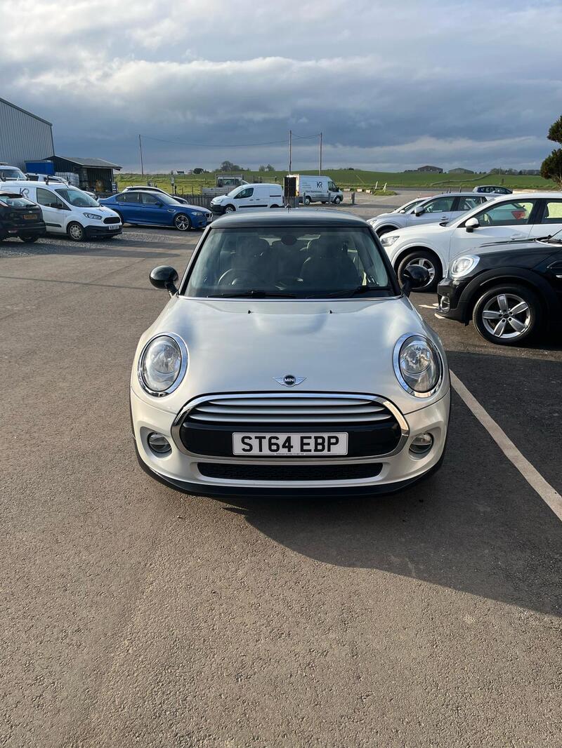 MINI HATCH