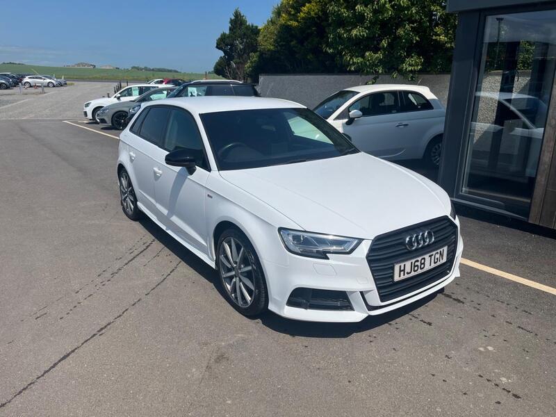 View AUDI A3 1.0 TFSI 30 Black Edition