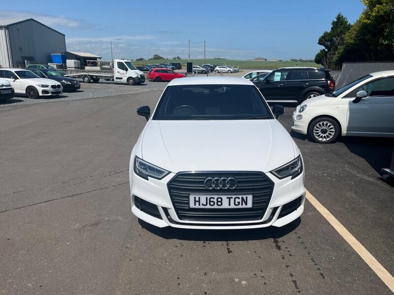 View AUDI A3 1.0 TFSI 30 Black Edition