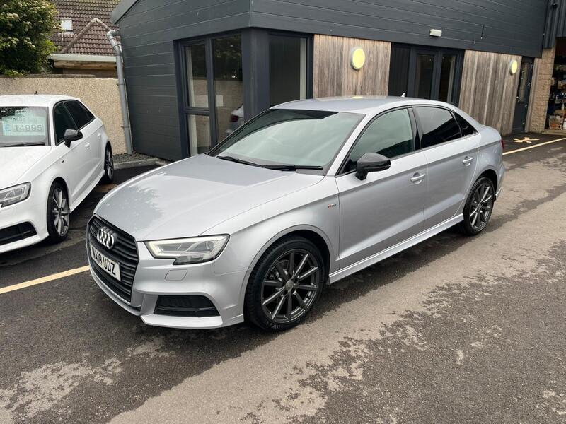 View AUDI A3 1.6 TDI Black Edition
